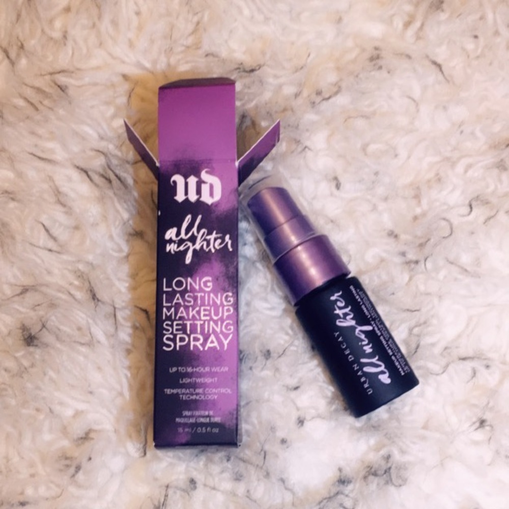 *HOST PICK* URBAN DECAY Setting Spray Travel
